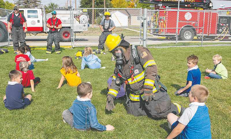 Firefighters, fun teach children fire safety Powell Tribune